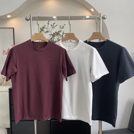 ナイキ Tシャツ