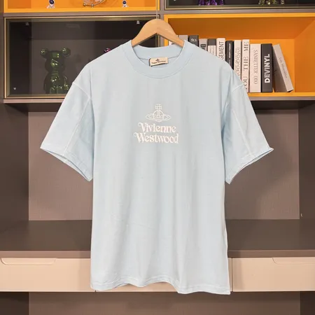 ヴィヴィアン・ウエストウッド Tシャツ