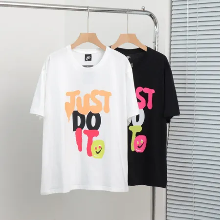 ナイキ Tシャツ