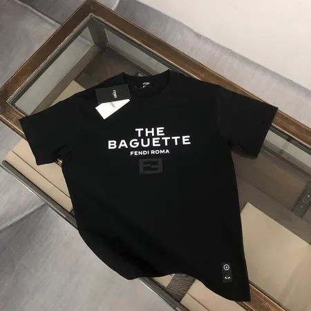 フェンディ Tシャツ