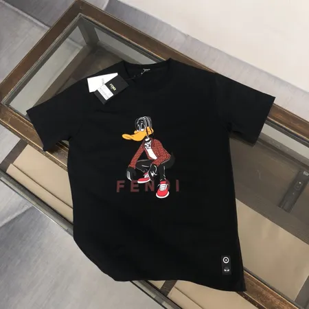 フェンディ Tシャツ
