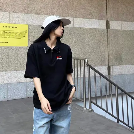 ナイキ Tシャツ