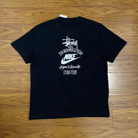 ナイキ Tシャツ