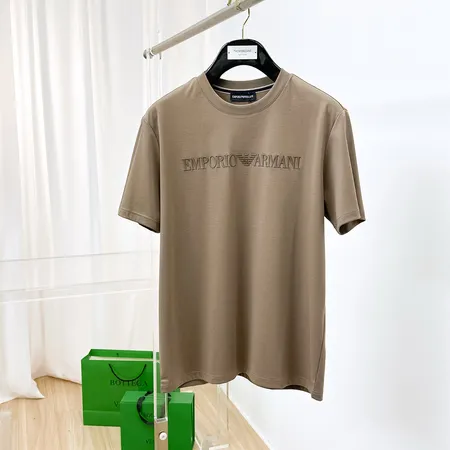 アルマーニ Tシャツ