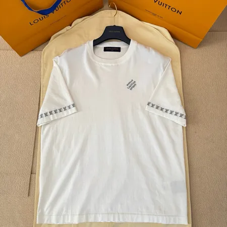 ルイヴィトン Tシャツ
