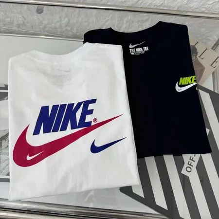 ナイキ Tシャツ