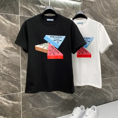 プラダ Tシャツ