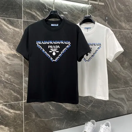 プラダ Tシャツ
