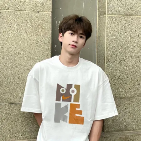 ナイキ Tシャツ