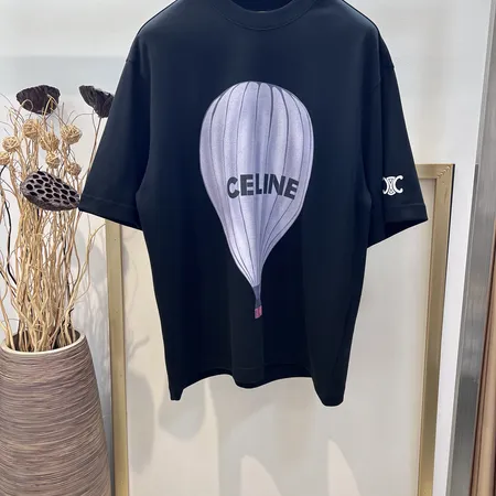 セリーヌ Tシャツ