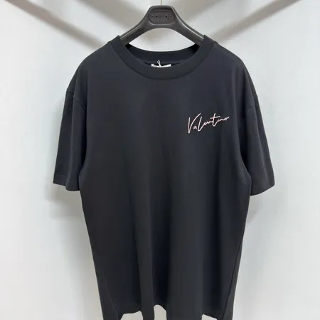 ヴァレンティノ Tシャツ