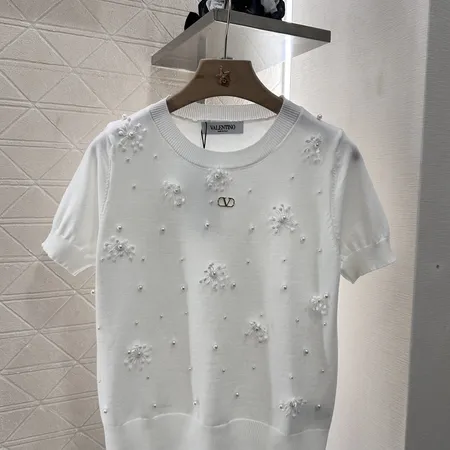 ヴァレンティノ Tシャツ