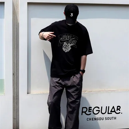 ナイキ Tシャツ