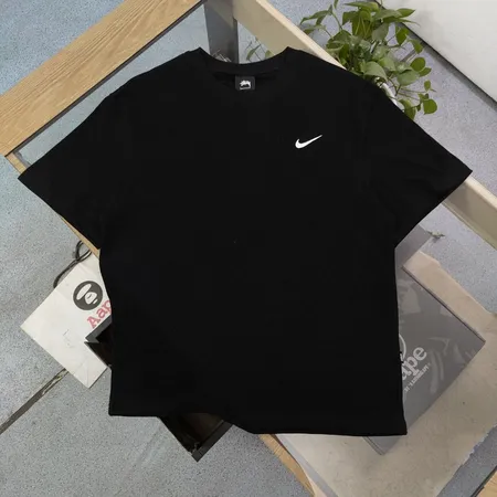 ナイキ Tシャツ