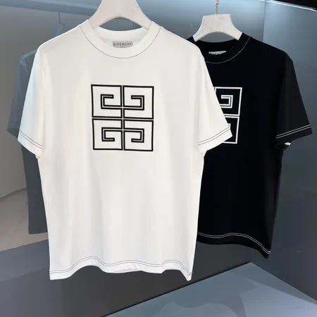 ジバンシィ Tシャツ