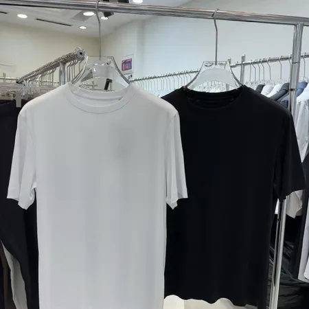 プラダ Tシャツ