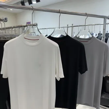 アルマーニ Tシャツ