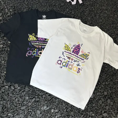 アディダス Tシャツ