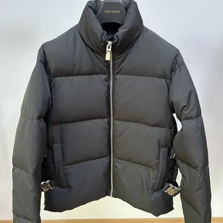 ジバンシィ ダウンジャケット