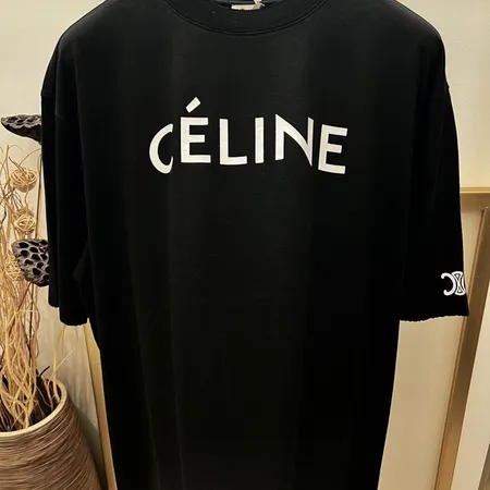 セリーヌ Tシャツ
