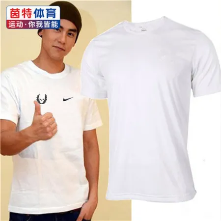 ナイキ Tシャツ