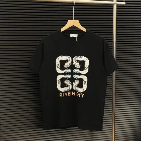 ジバンシィ Tシャツ