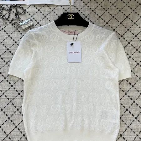 ヴァレンティノ Tシャツ