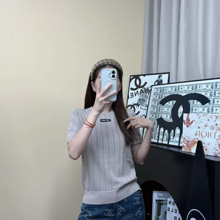 ミュウミュウ Tシャツ