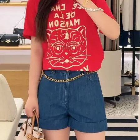 ヴァレンティノ Tシャツ