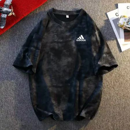 アディダス Tシャツ