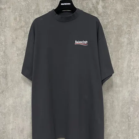 バレンシアガ Tシャツ