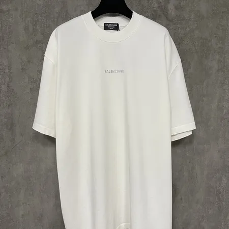 バレンシアガ Tシャツ