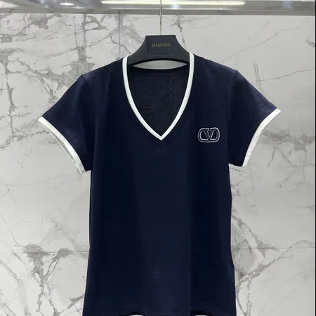 ヴァレンティノ Tシャツ