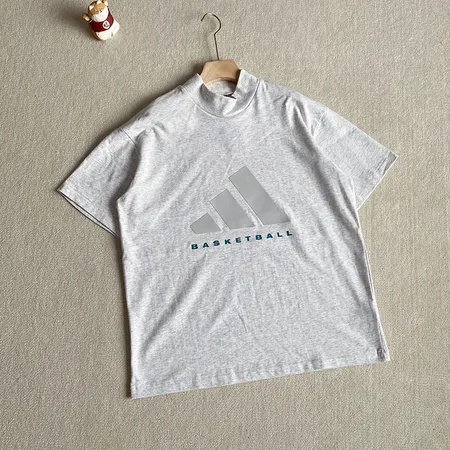 アディダス Tシャツ