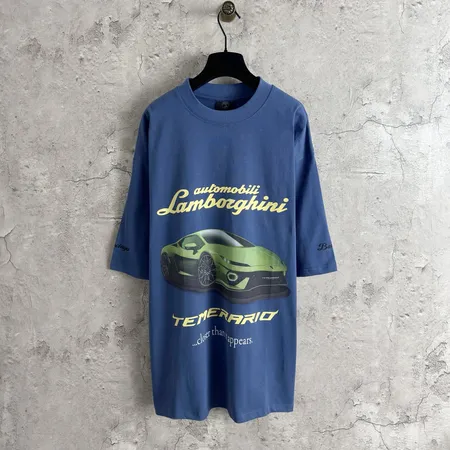 バレンシアガ Tシャツ