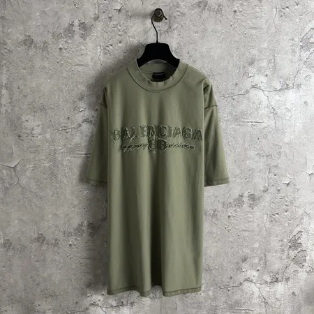 バレンシアガ Tシャツ