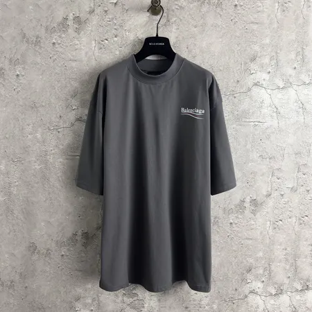 バレンシアガ Tシャツ