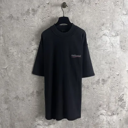 バレンシアガ Tシャツ