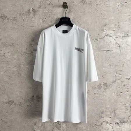 バレンシアガ Tシャツ