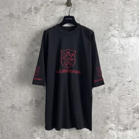 バレンシアガ Tシャツ