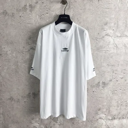 バレンシアガ Tシャツ