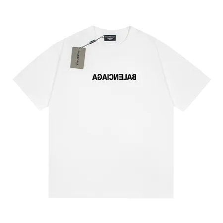 バレンシアガ Tシャツ