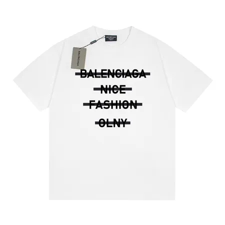 バレンシアガ Tシャツ