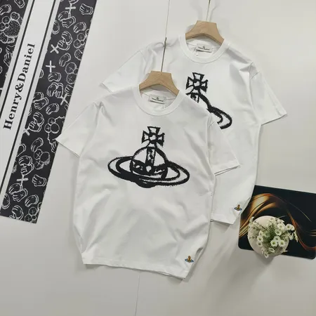 ヴィヴィアン・ウエストウッド Tシャツ