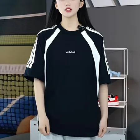 アディダス Tシャツ