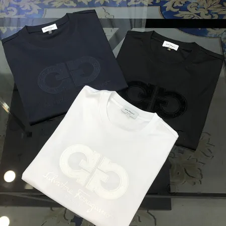 フェラガモ Tシャツ