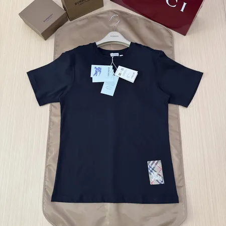 バーバリー ス Tシャツ