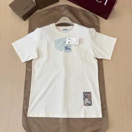 バーバリー ス Tシャツ