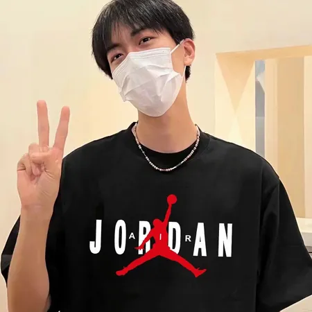 エアジョーダン Tシャツ