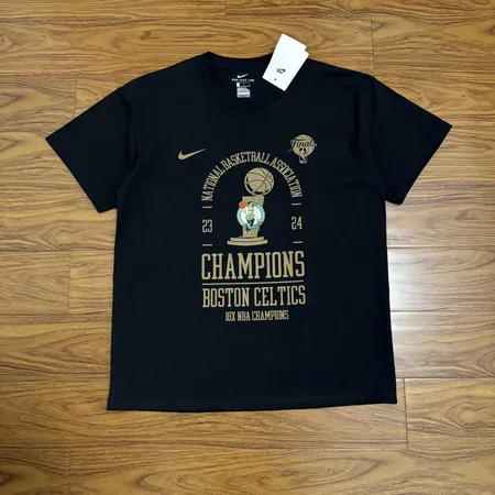 ナイキ Tシャツ